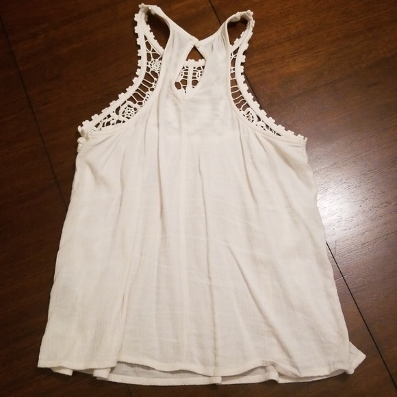 Hollister Tank - Picture 2 of 2